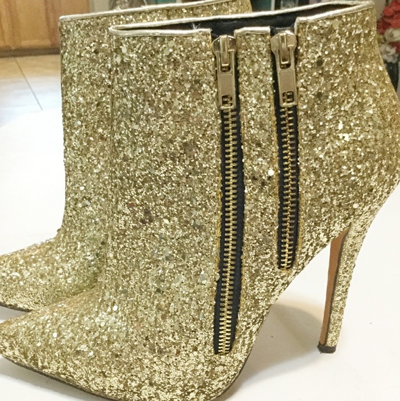 Unknown Shoes - 🔽$45 Gold Glitter Stiletto Ankle Boots Size 7.5
